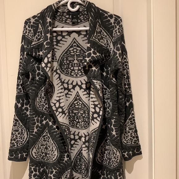 NWOT. Alison Sheri cardigan - Picture 5 of 10